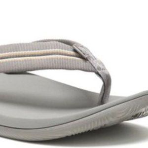 🔥🔥🔥HOST PICK🔥🔥🔥 NIB Chaco | Sadie Gray Chillos Flip-Flop